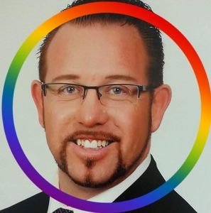 Meet your Posher, Philip